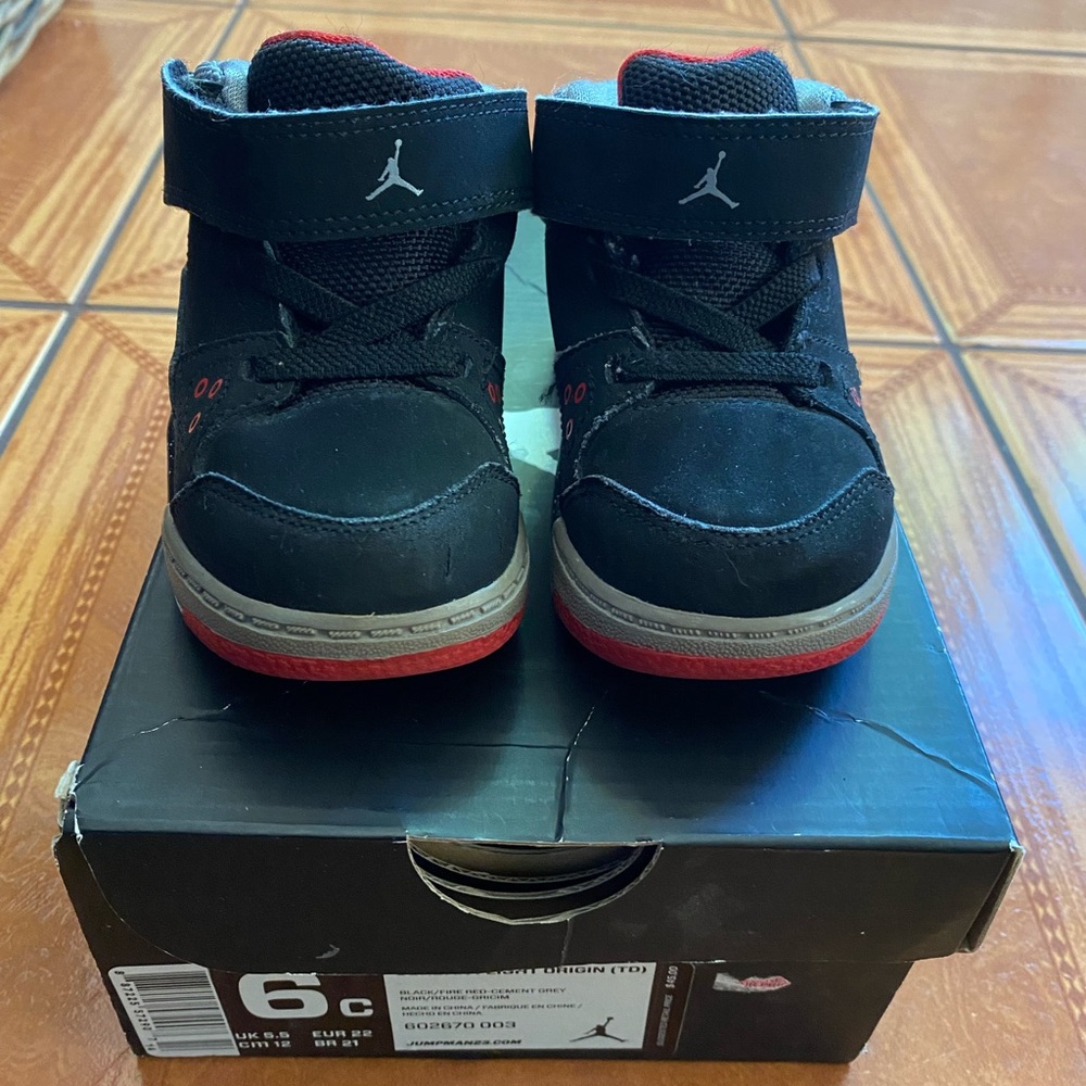 Jordan Nikes toddler/small child size 6c. Great condition.
